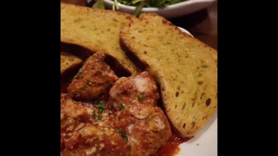 Crispelli's Bakery & Pizzeria