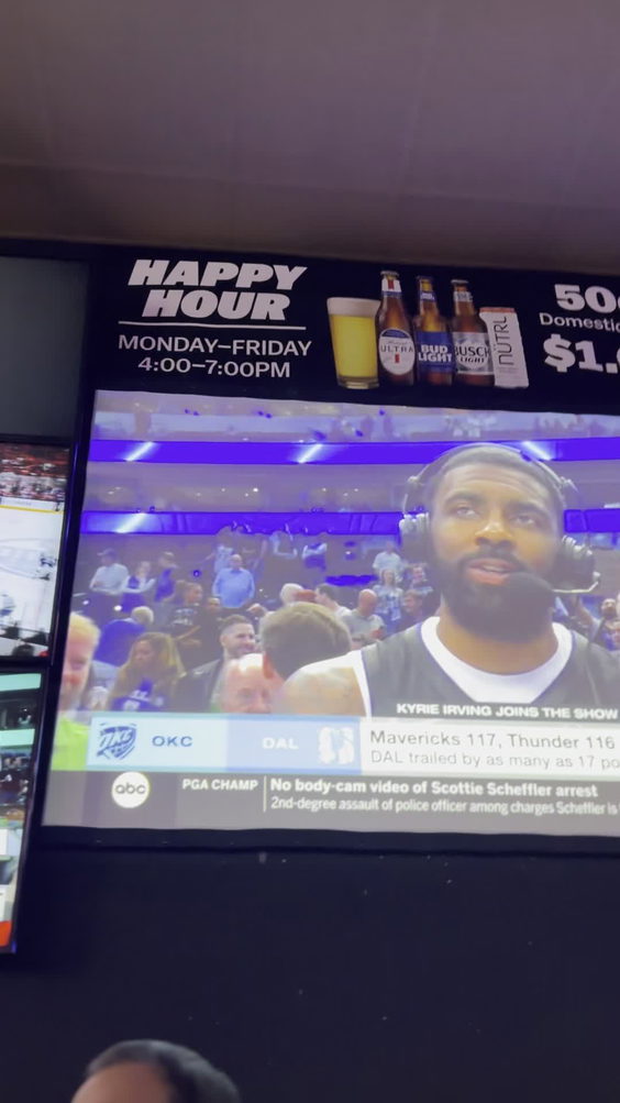Sportscasters Bar & Grill