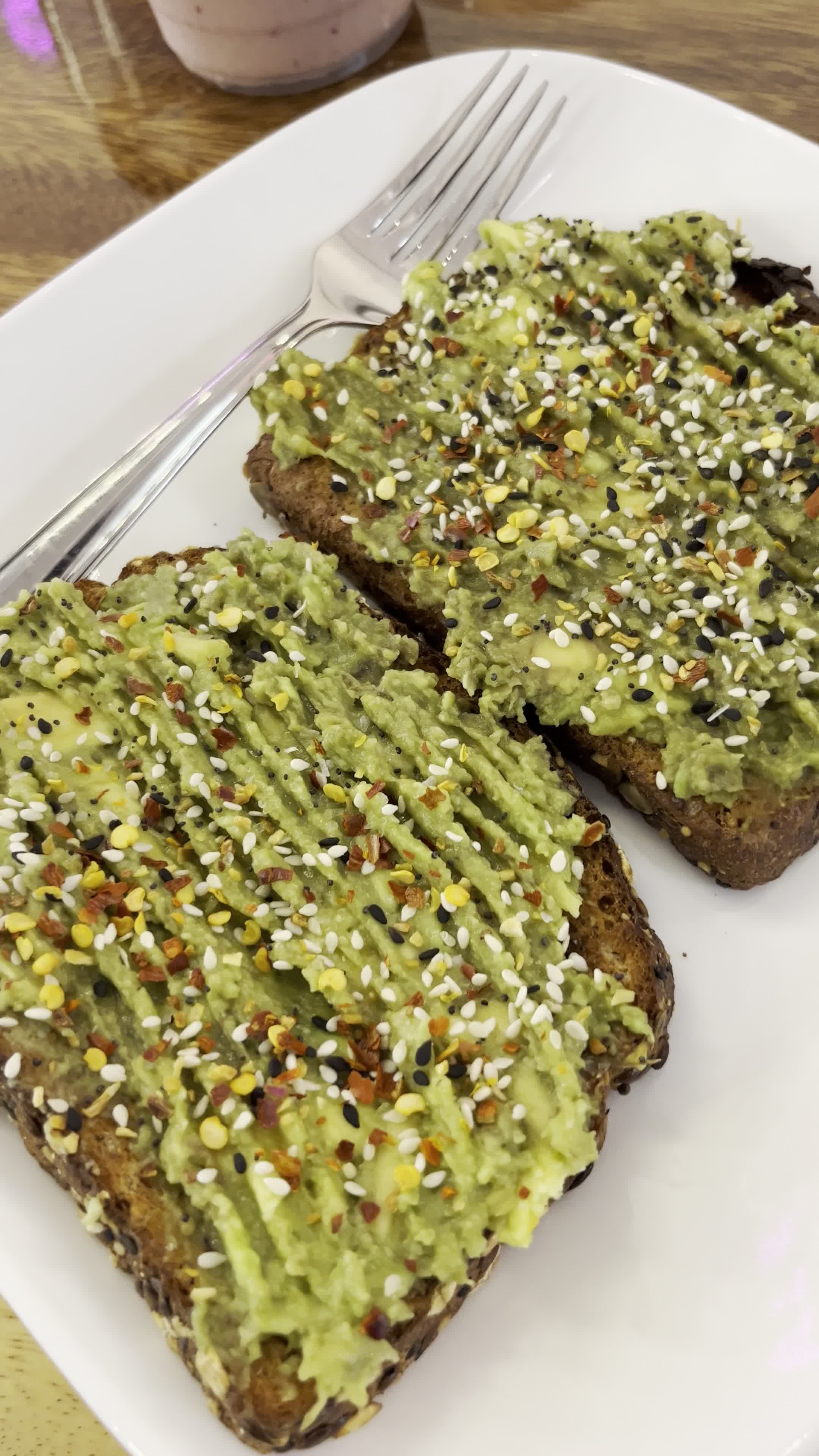 Raining Berries USF - Açaí • Smoothie • Coffee