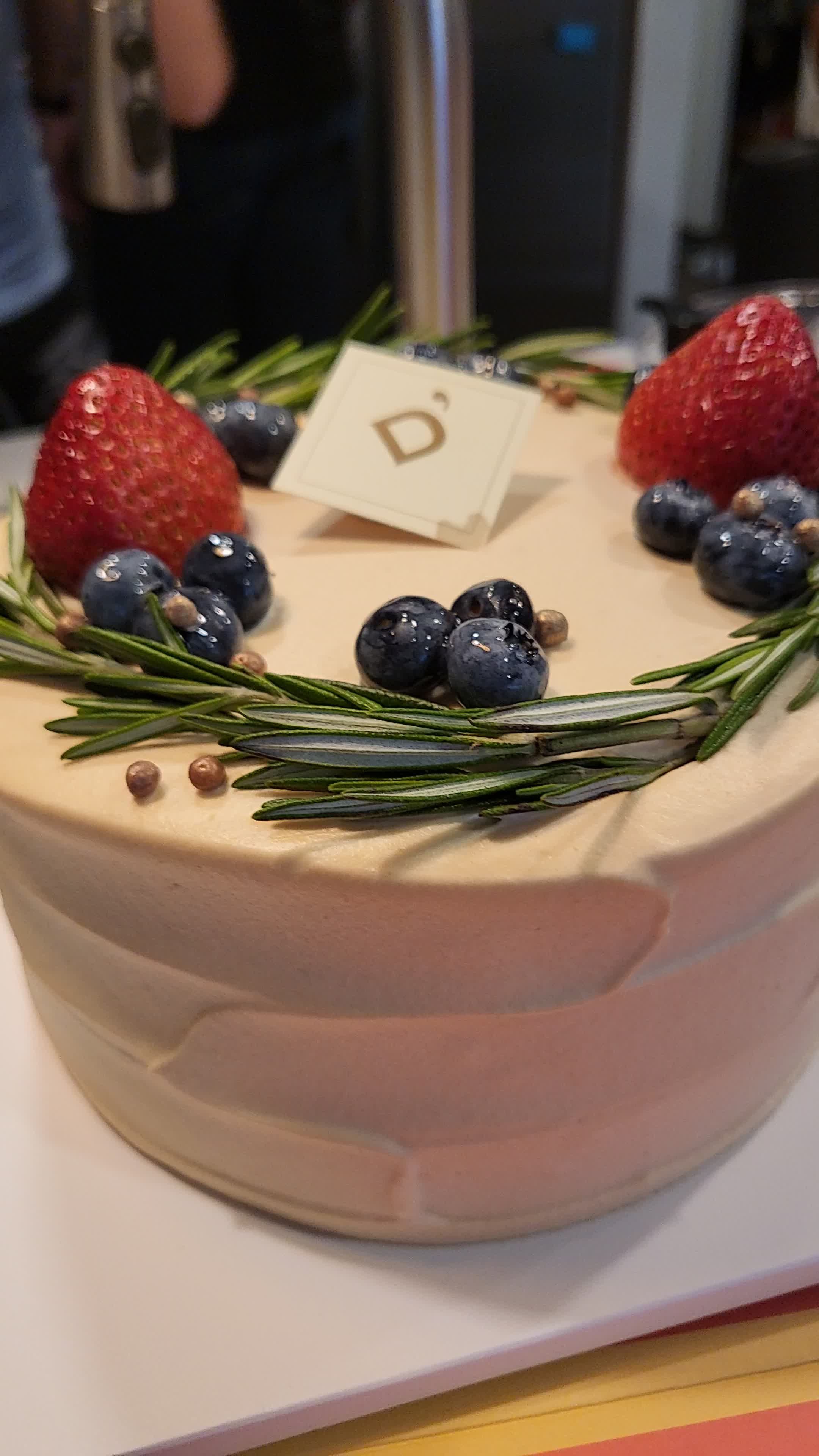 Video review of D'avant Bakery