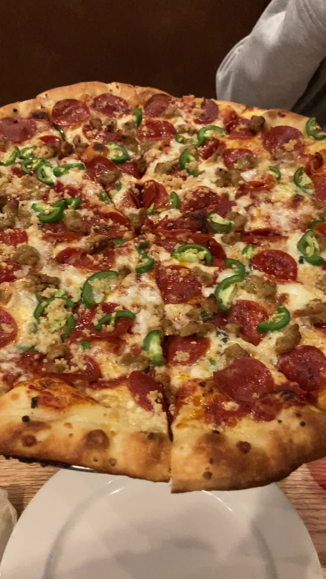 Video review of Zeeks Pizza