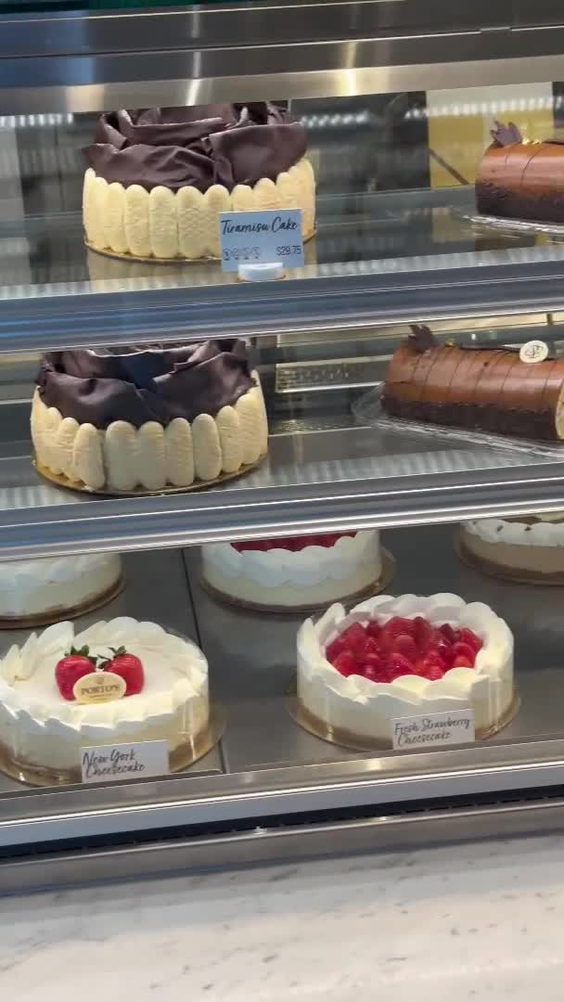 Porto's Bakery and Cafe Northridge