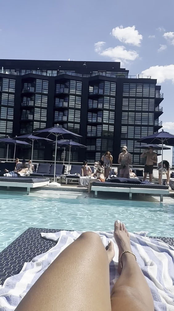 Penthouse Pool & Lounge