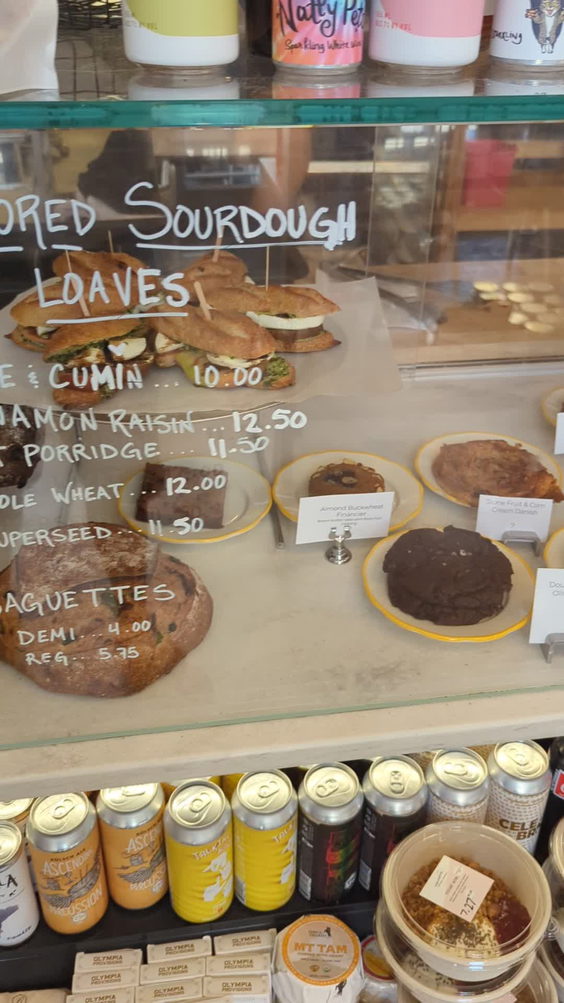 Colossus Coffee + Bread