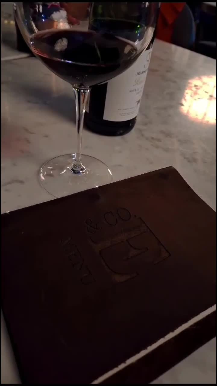 Elephant & Co.
