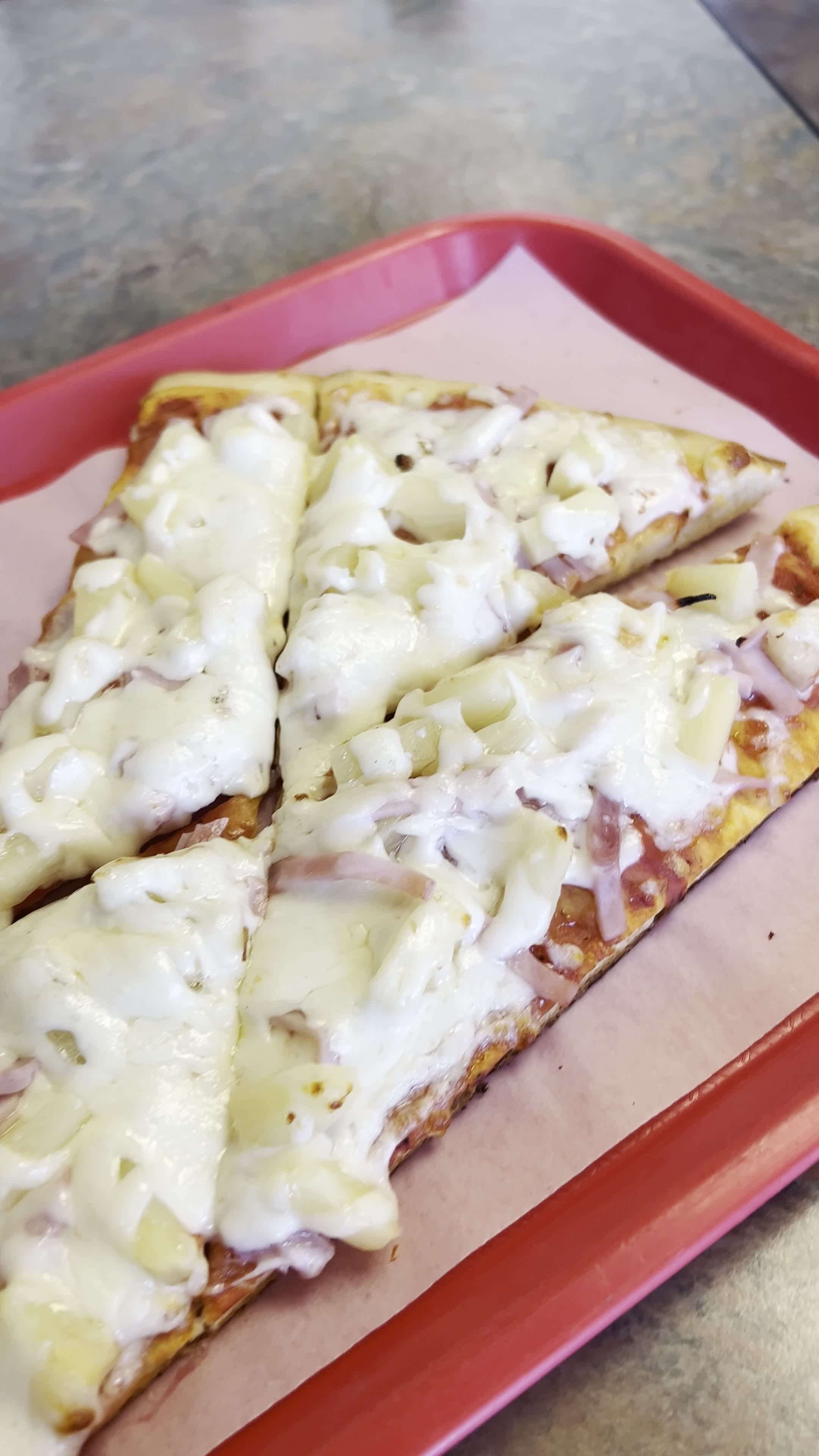 Giant Manhattan Pizza