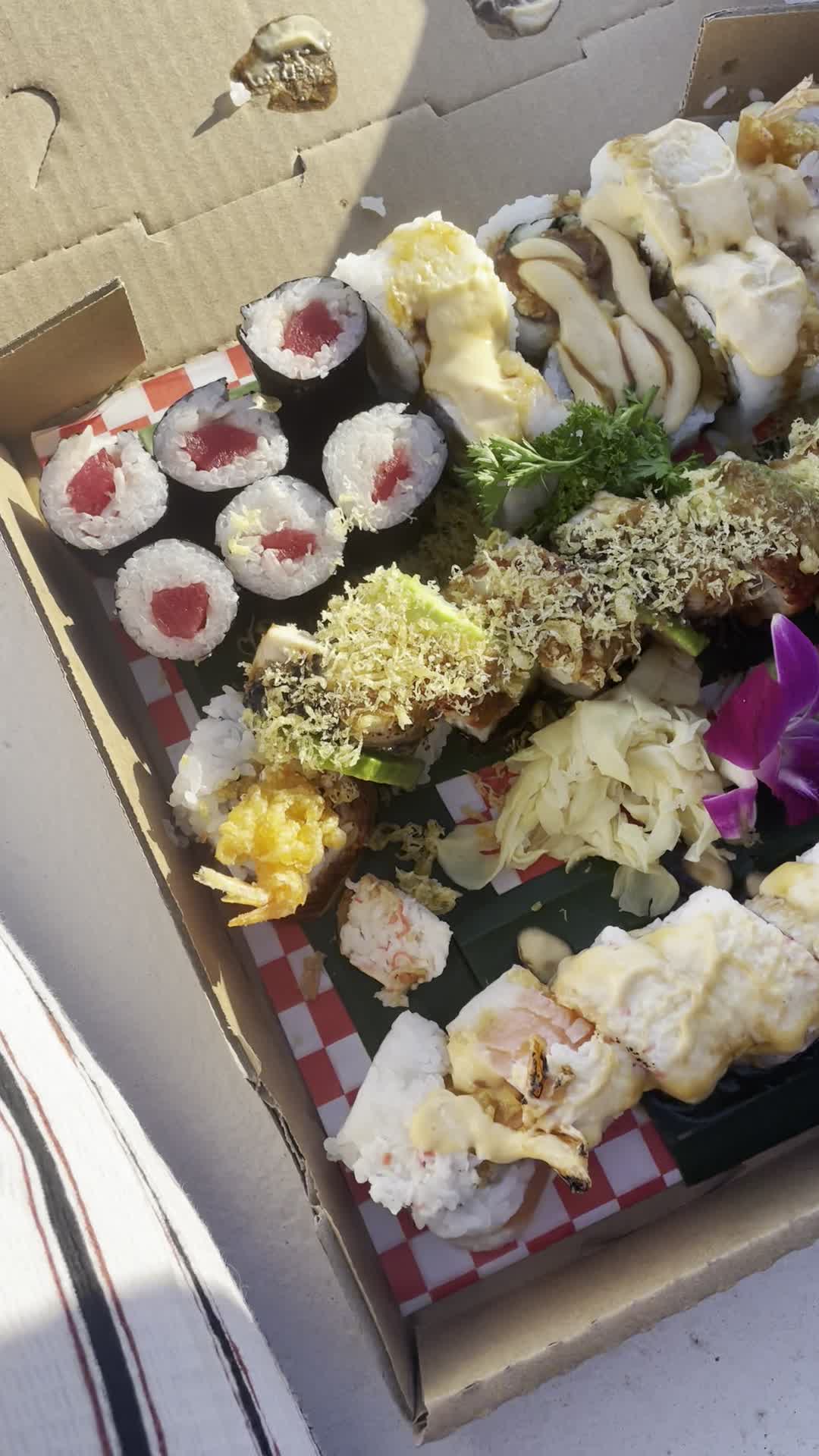 Hako Sushi Box