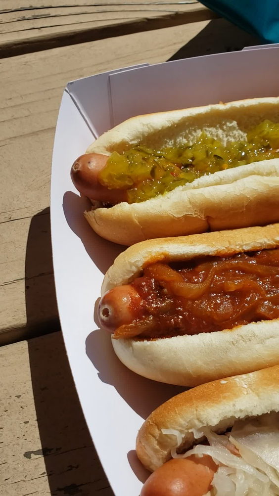 Bear's Hot Dog Stand
