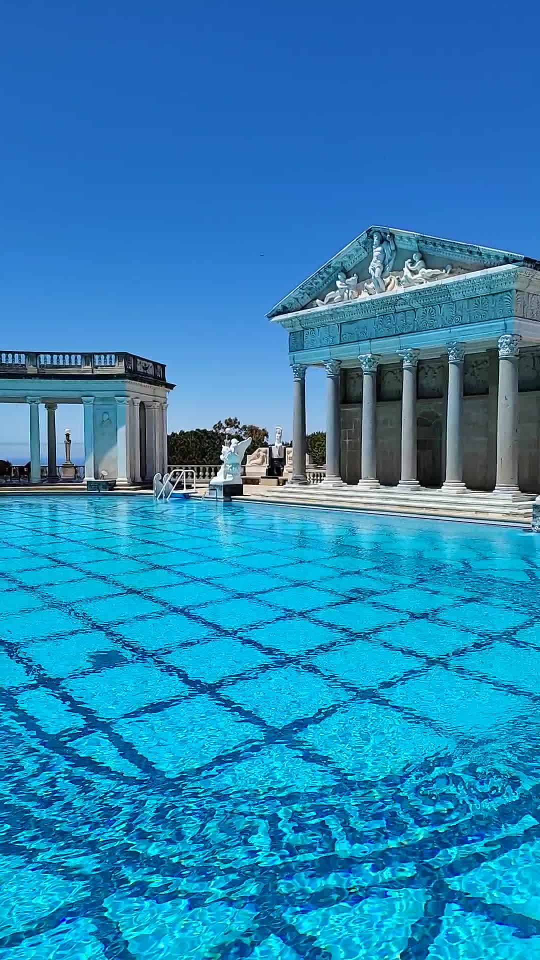 Video review of Hearst Castle Roman Pool