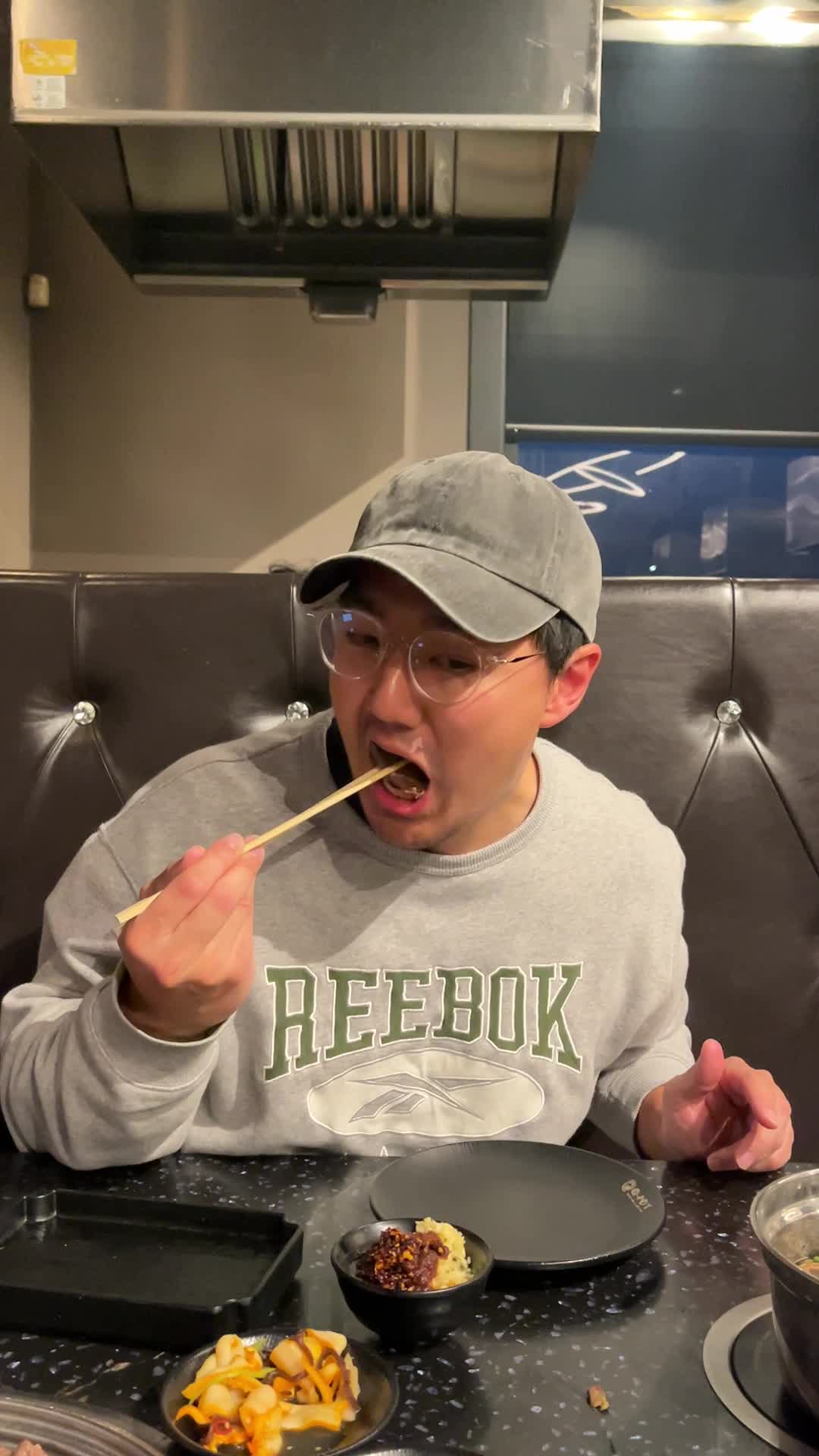 Video review of Q-Pot Korean BBQ and Hot Pot