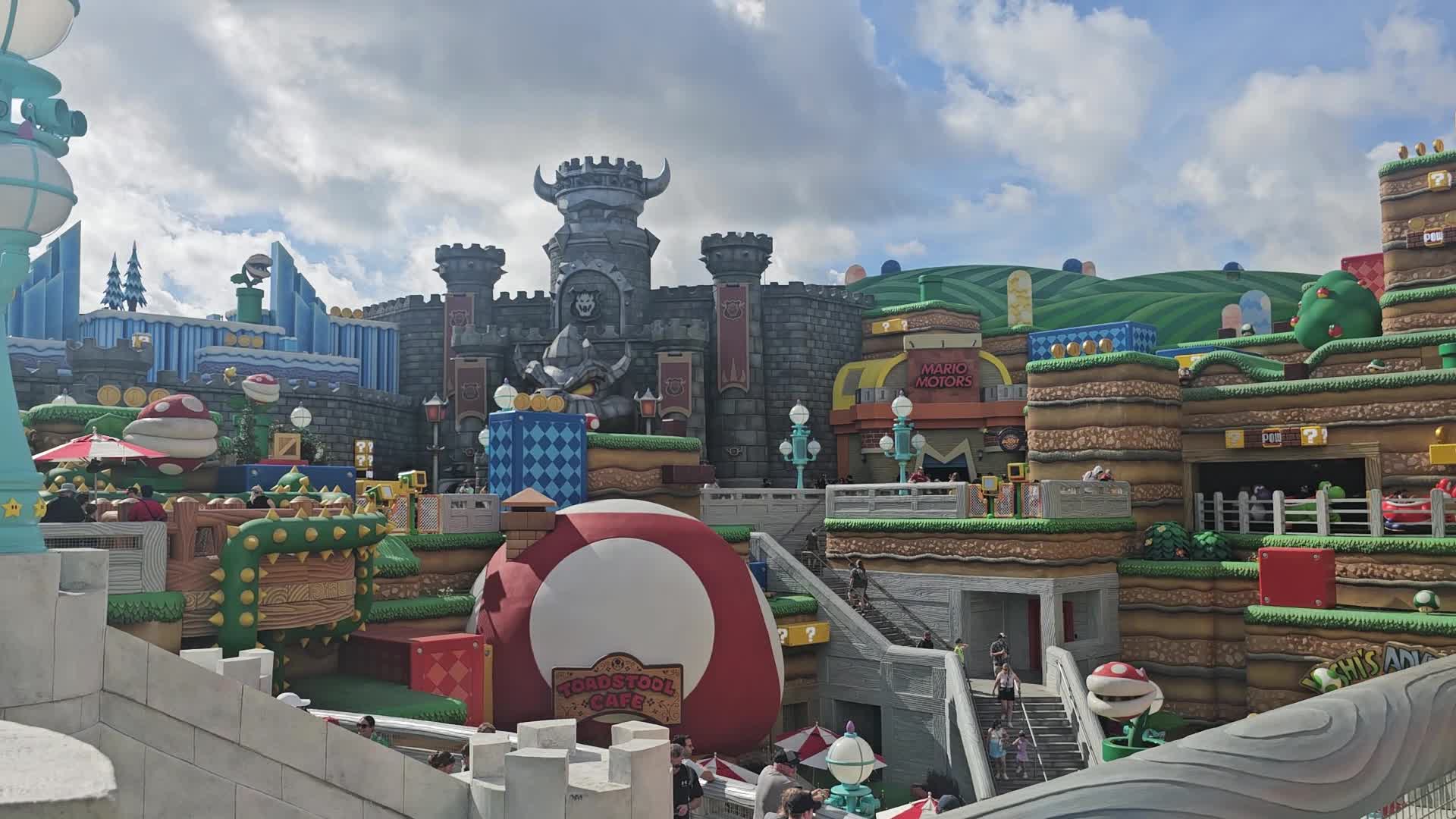 Video review of Super Nintendo World