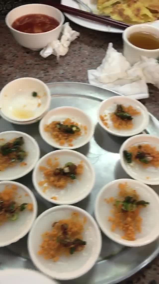 Video review of Vân's Restaurant