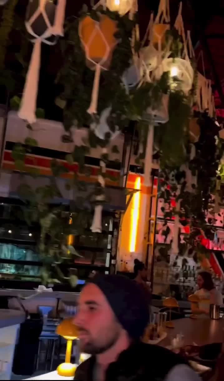 Video review of Muchacho