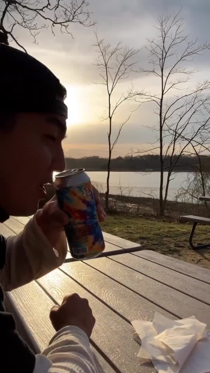 Linda's Riverside Pizzeria & Cafe