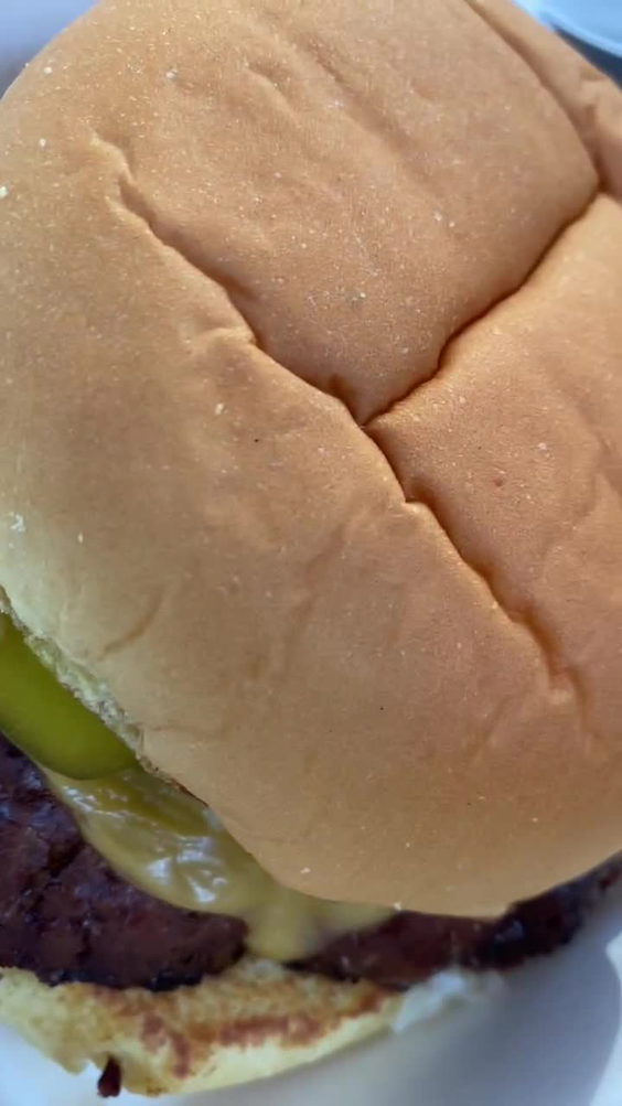 Happy Burger