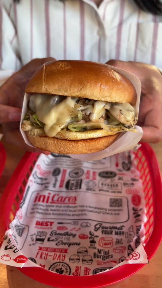 iniBurger - Gourmet Burgers