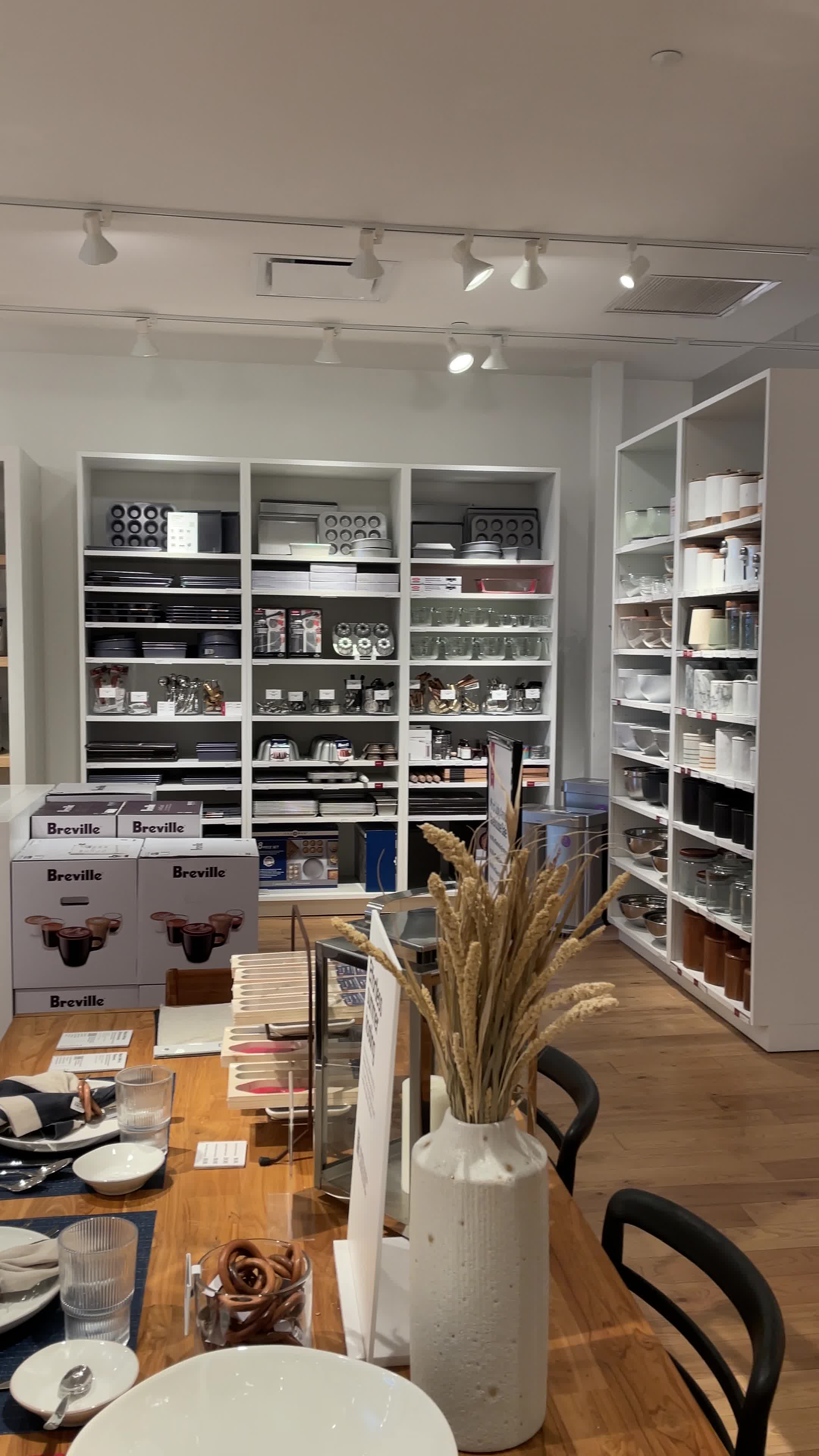 Video review of Crate & Barrel