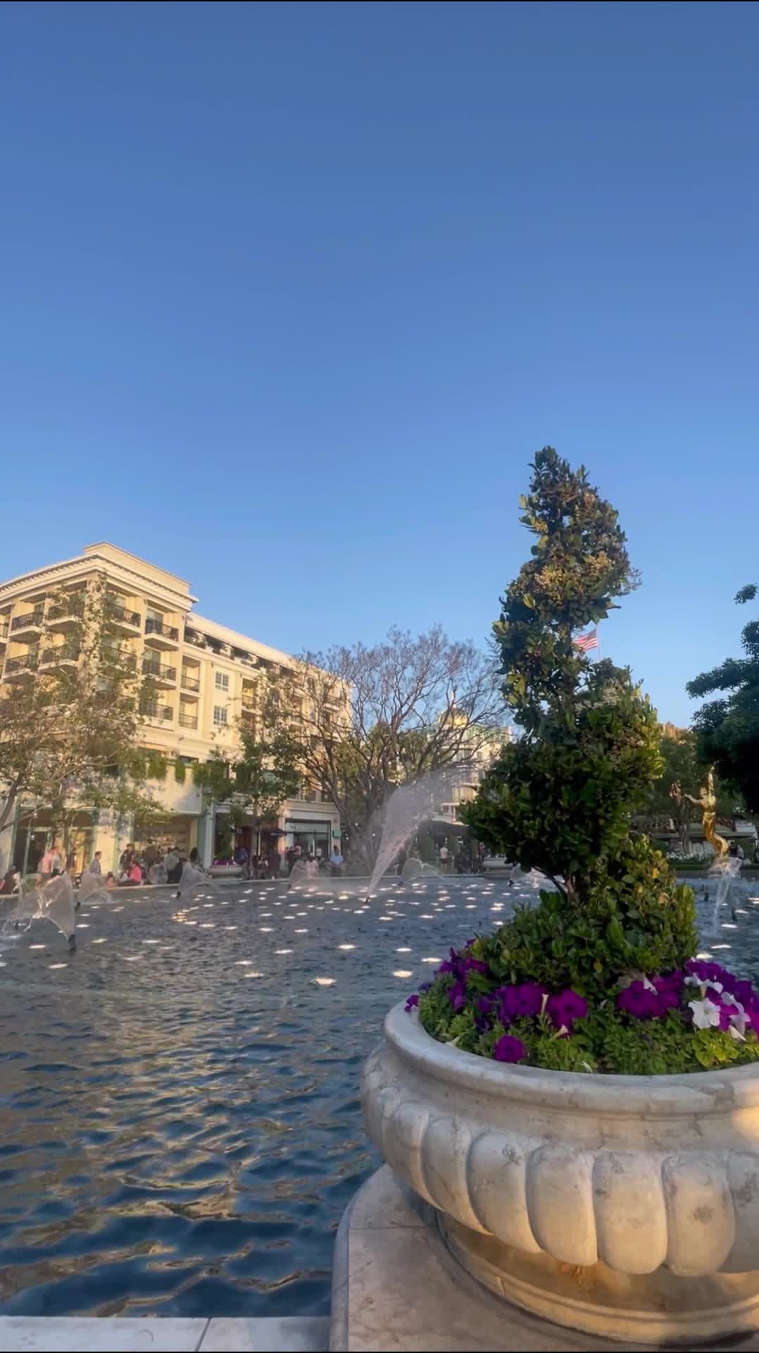 Video review of AMC The Americana at Brand 18