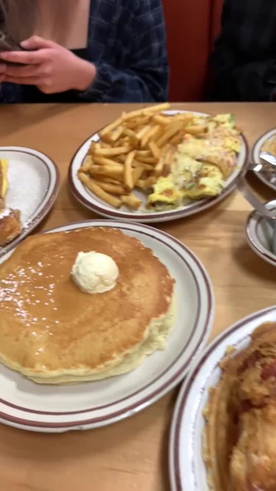 Ole's Waffle Shop
