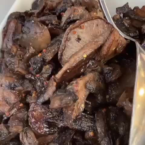 Video review of Ray's On the River