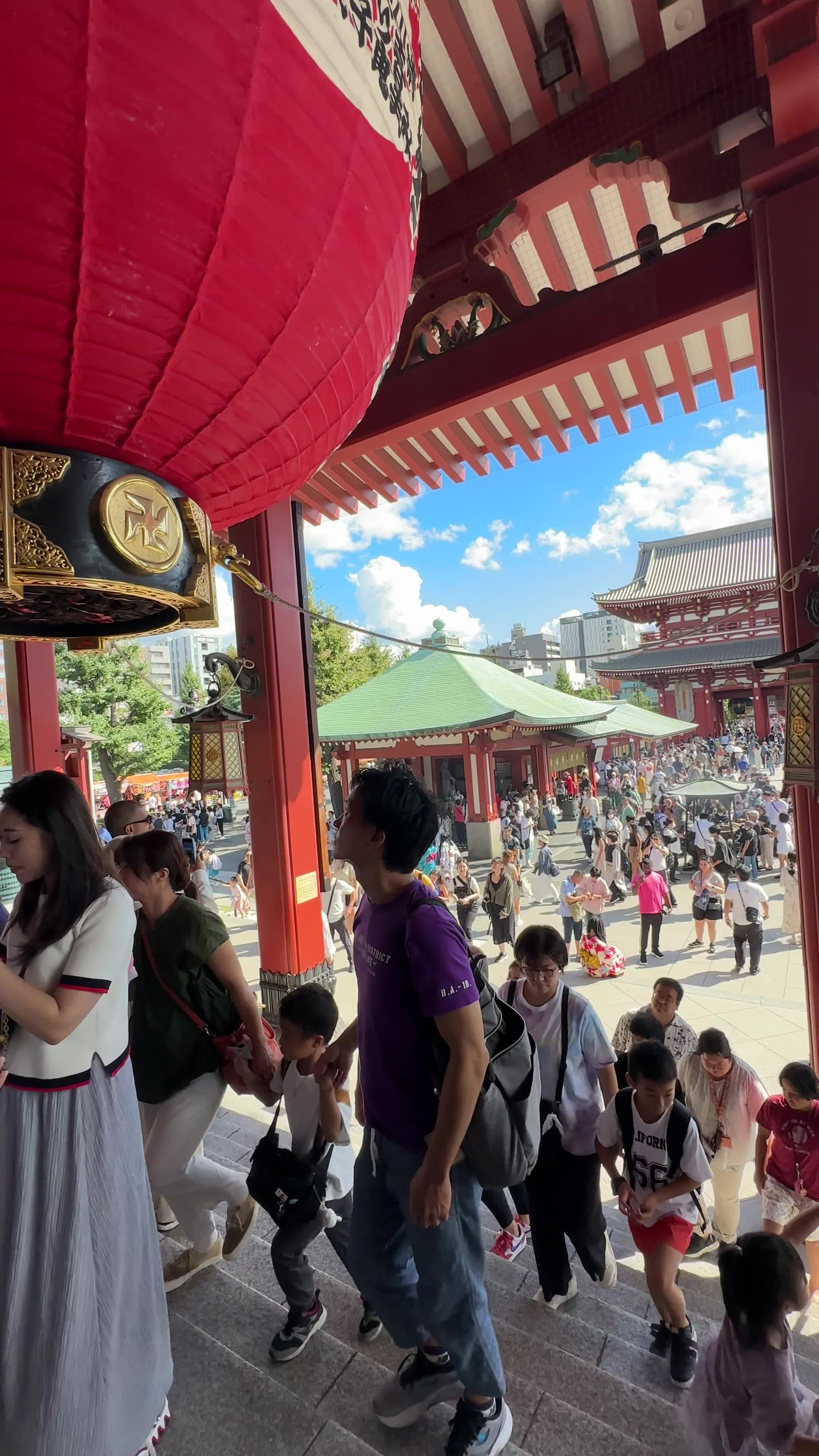 Senso-ji Temple (浅草寺)