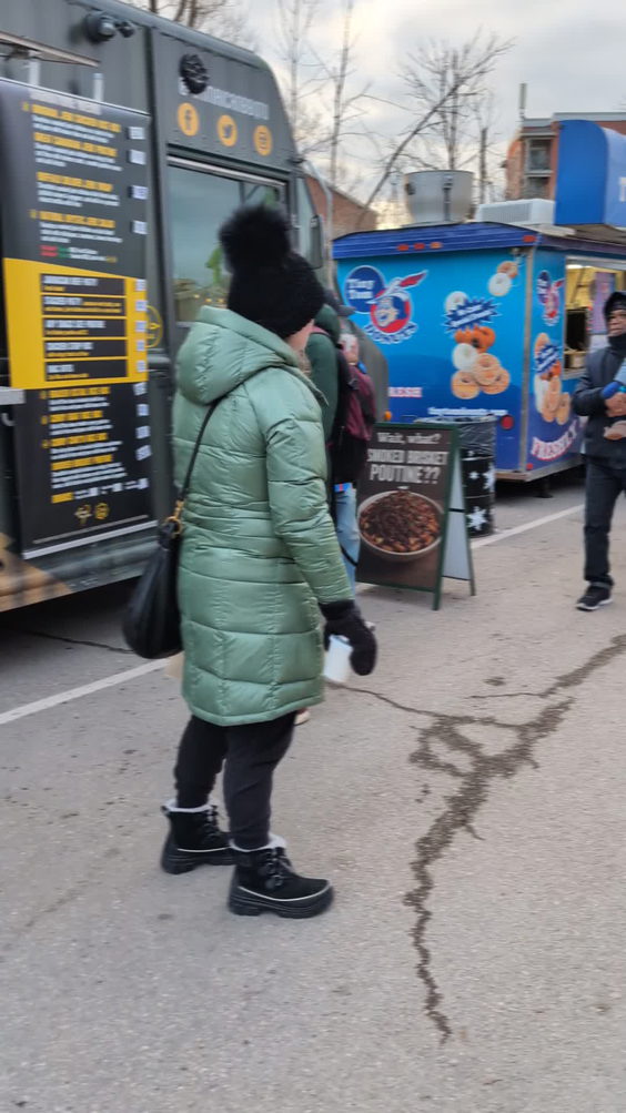 Stoufville Holiday Market