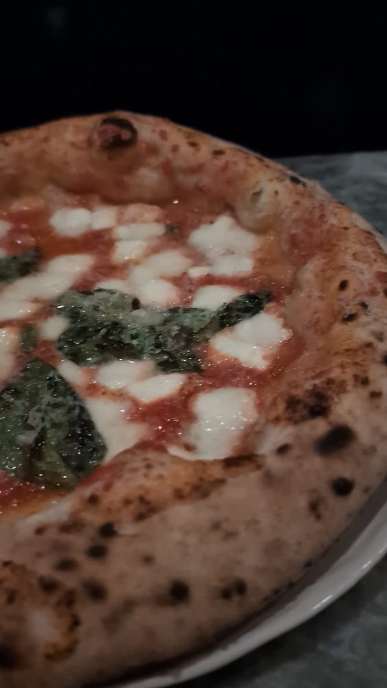 Una Pizza Napoletana