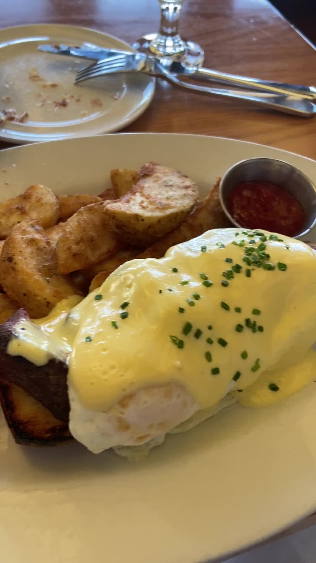 Video review of Smuggler's Inn