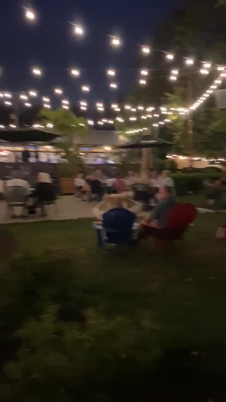 Video review of Captains Quarters Riverside Grille