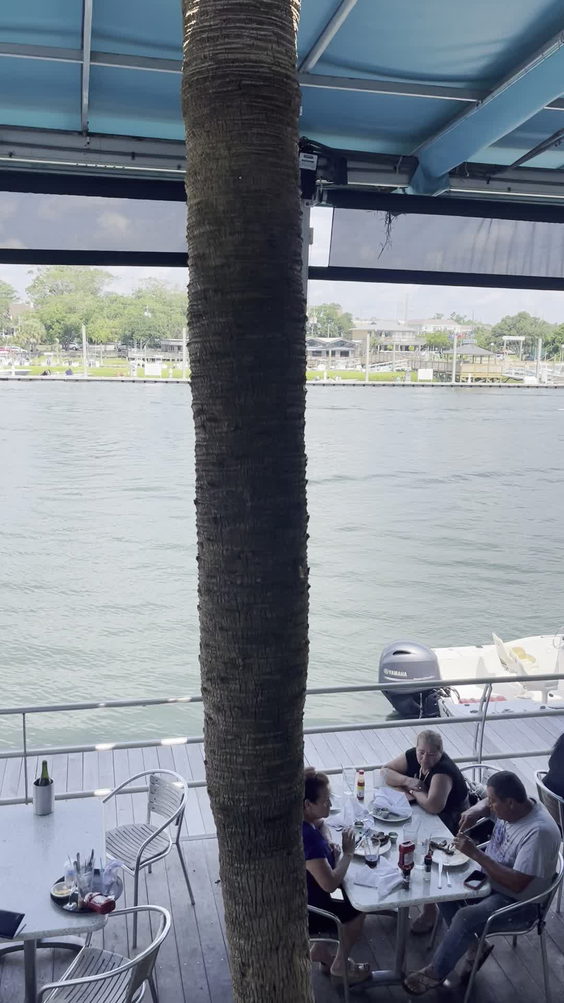 Bluewater Waterfront Grill