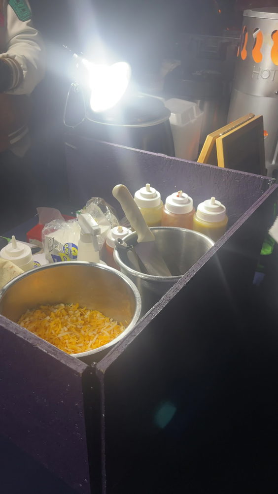 Mo's Bar & Lounge