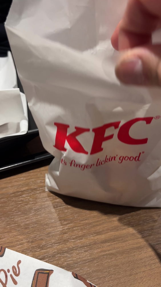 喫茶室ルノアール