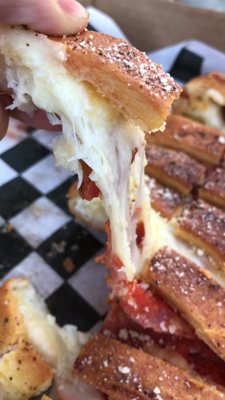 Leaderboard Arcade, Bar & Pizzeria