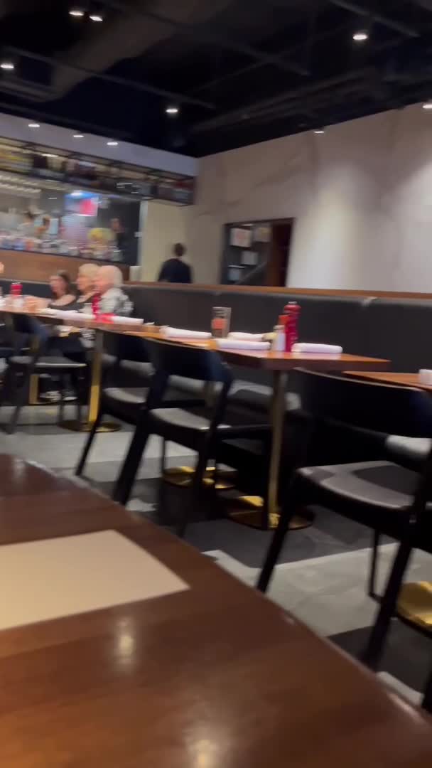 Video review of Doc B's Fresh Kitchen