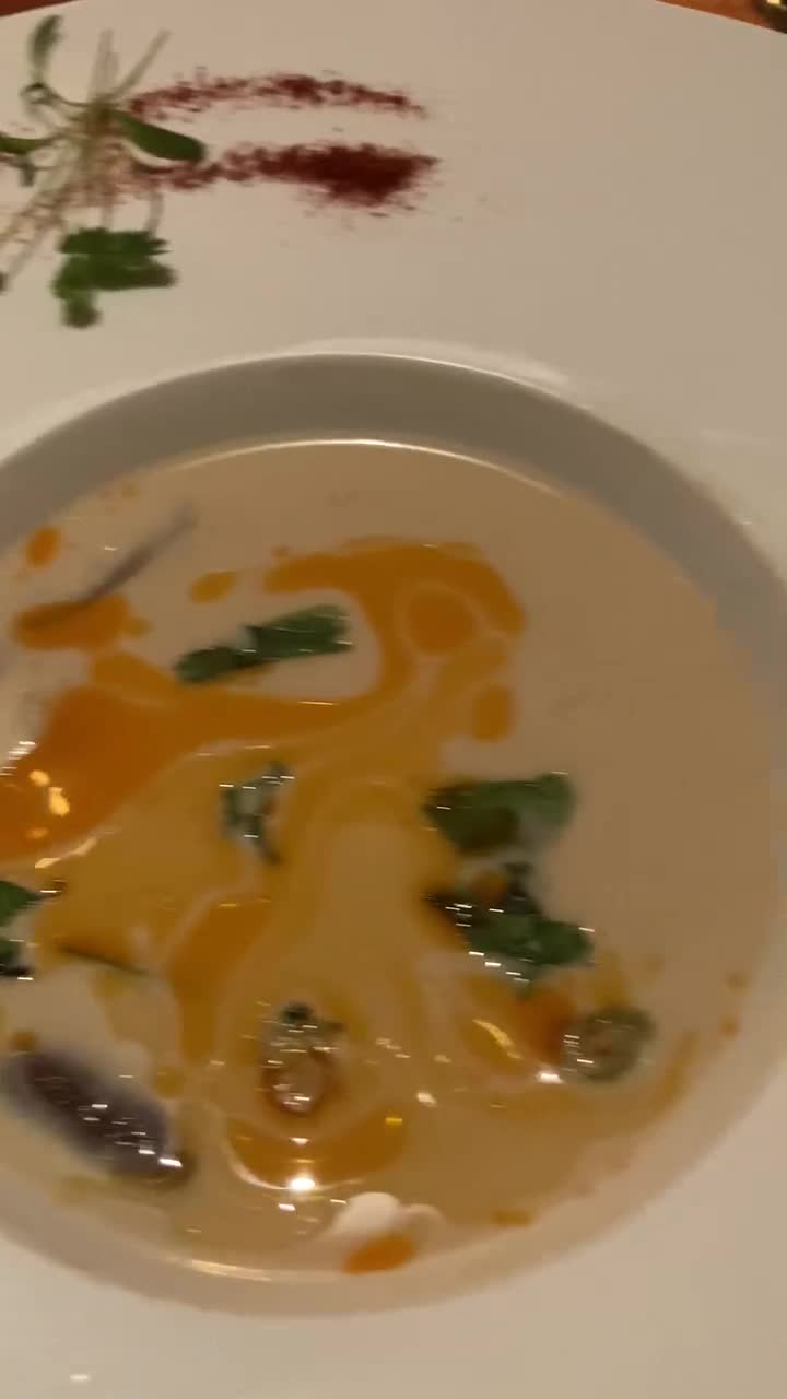 Video review of Chai Yo Modern Thai