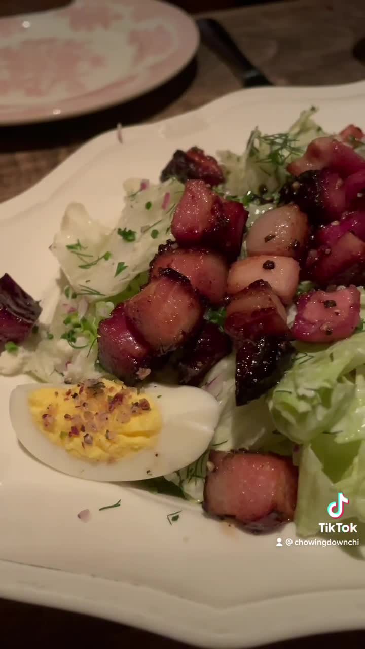 Video review of Bavette's Bar & Boeuf
