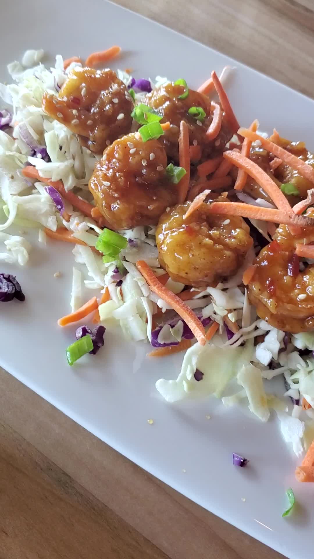 Video review of Boston's Restaurant & Sports Bar