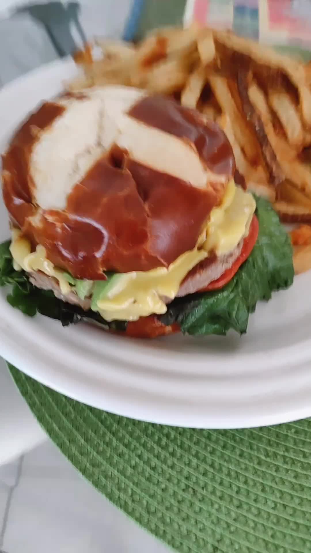 Guru Burgers & Crepes