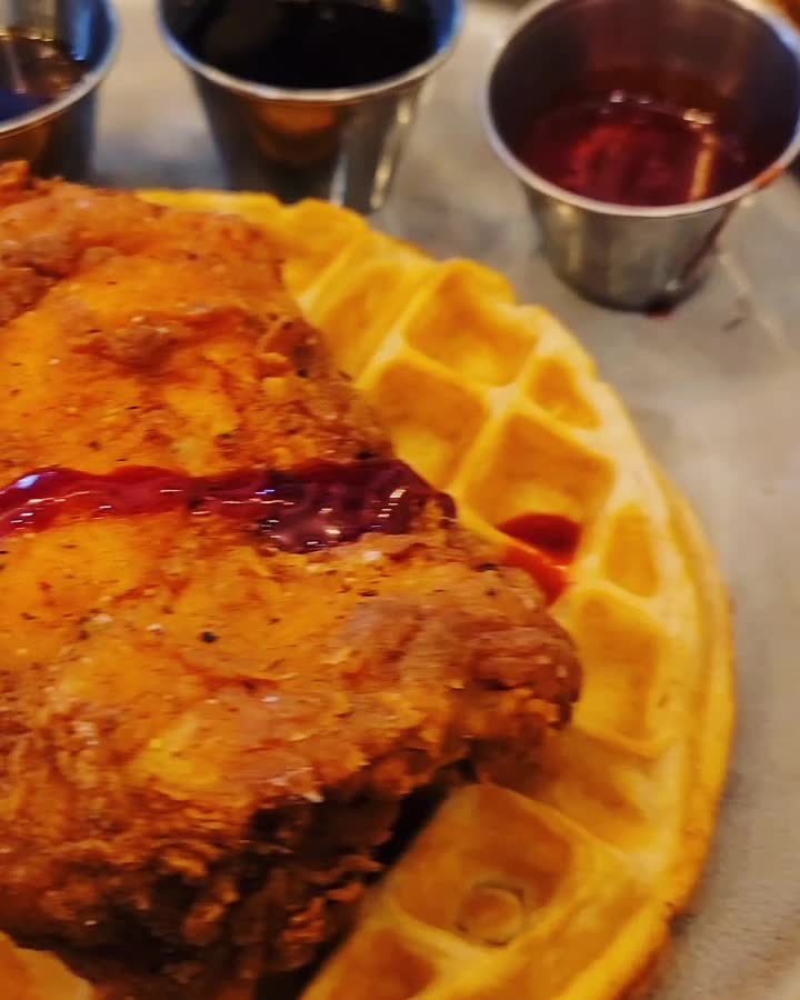 Video review of SP² Communal Bar + Restaurant