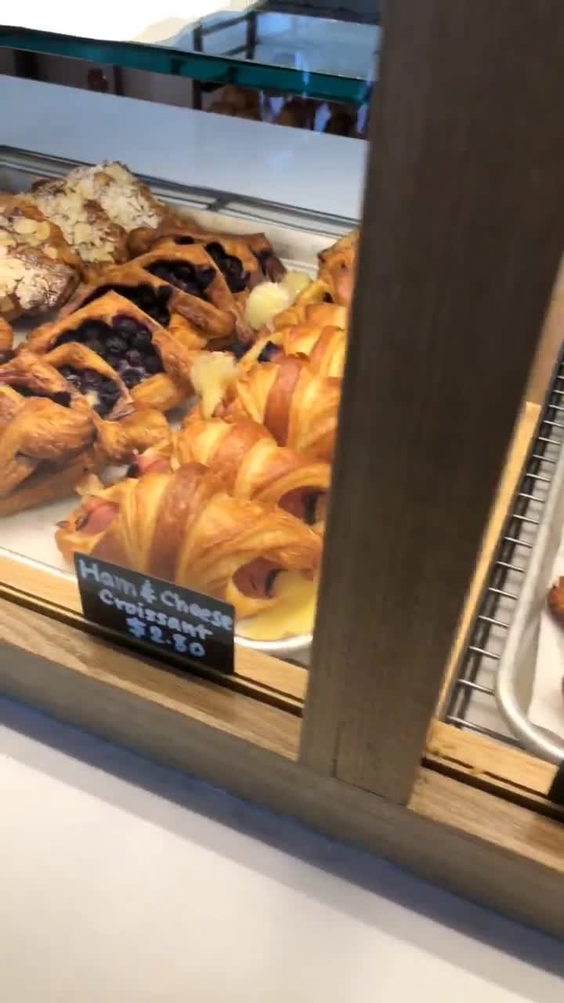 Cream Pan 2