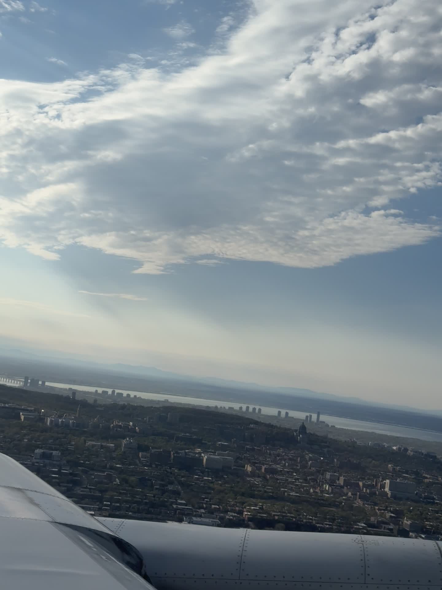 Montréal-Pierre Elliott Trudeau International Airport (Aéroport international Pierre-Elliott-Trudeau de Montréal)