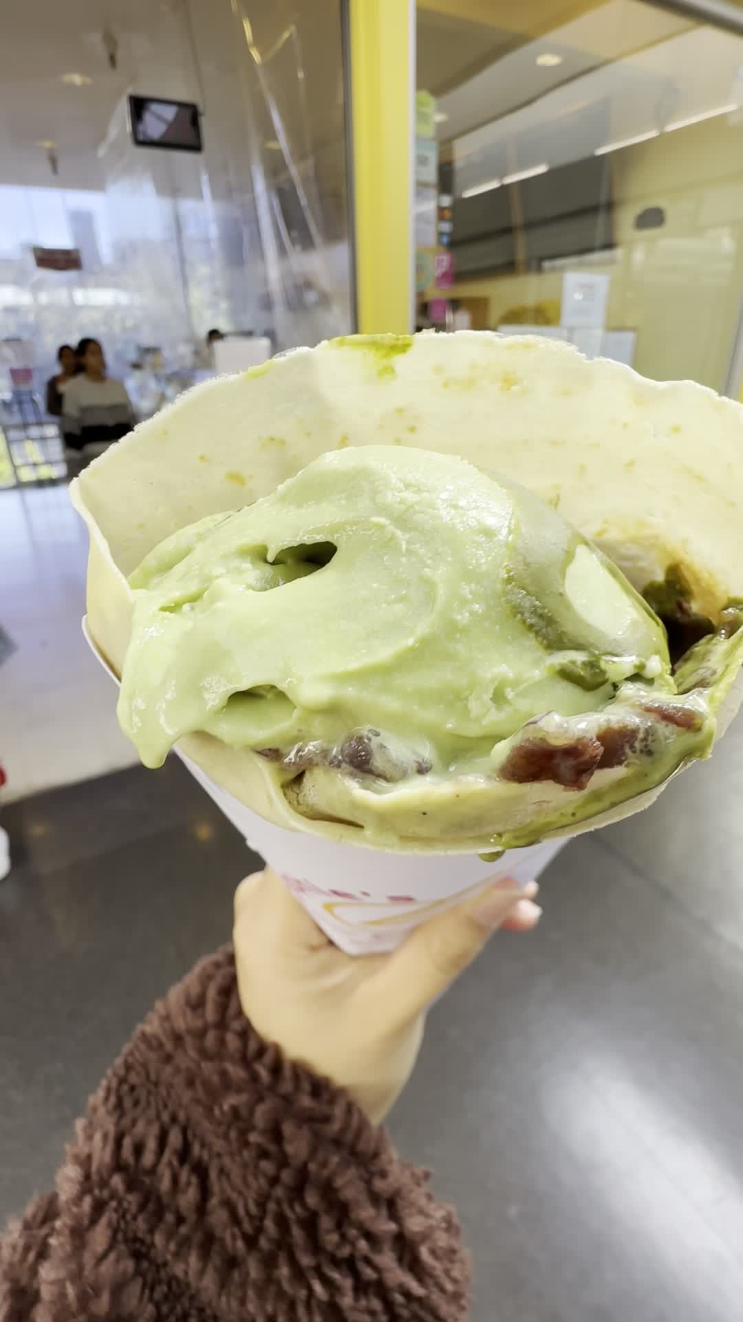 Video review of Sophie's Crepes