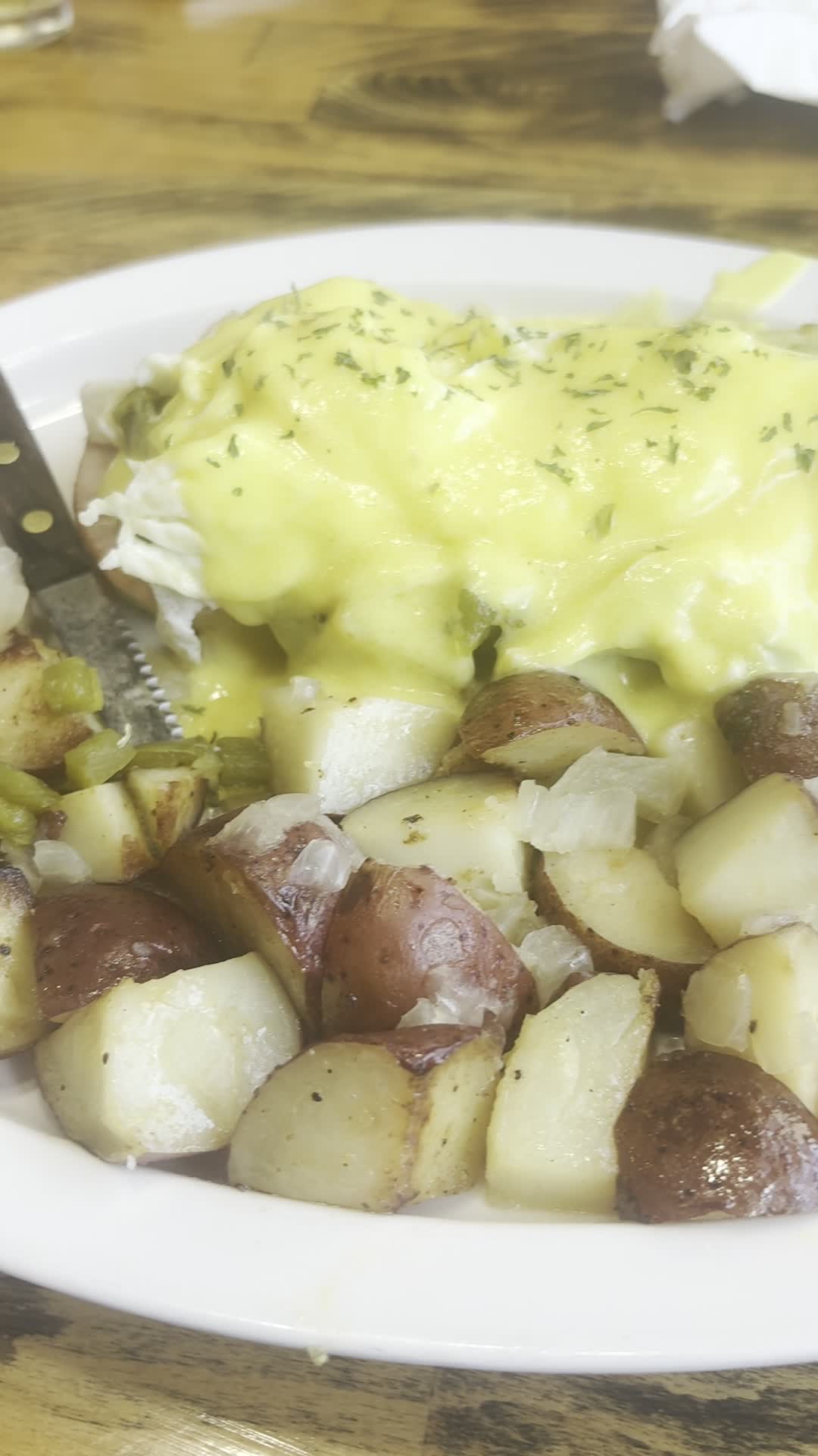 Video review of Lynde's Restaurant & Catering Company