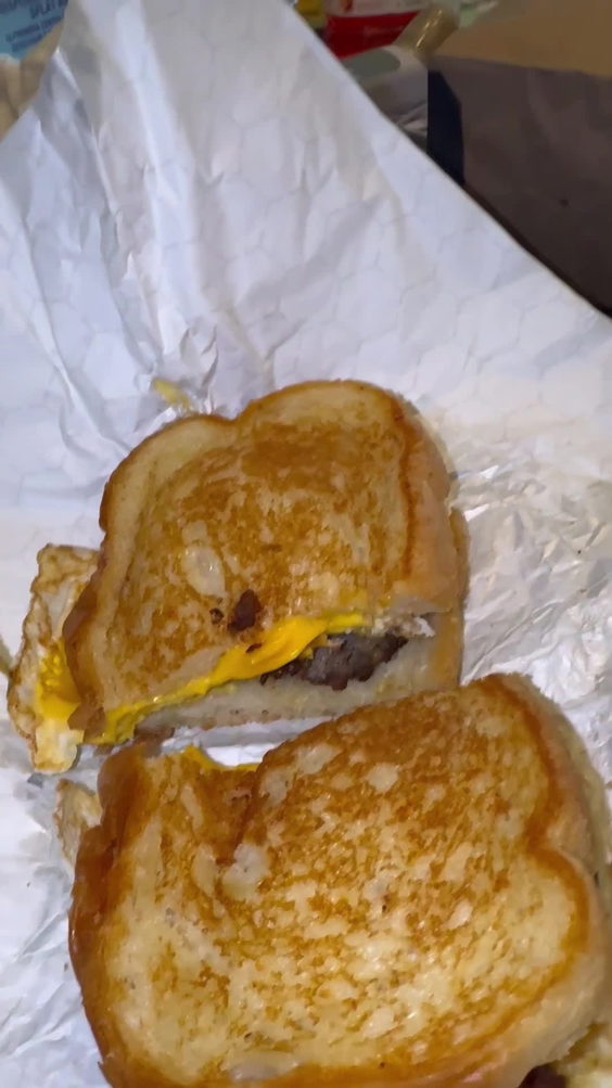Best Buns Bakery & Burgers