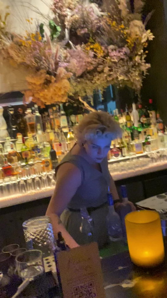 Flora Lounge