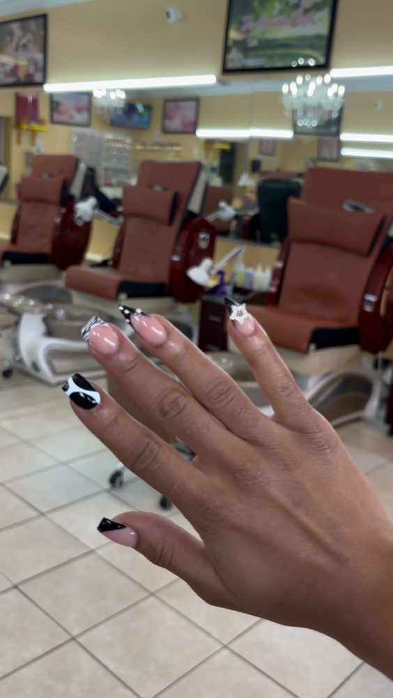 L&M Nail Shop