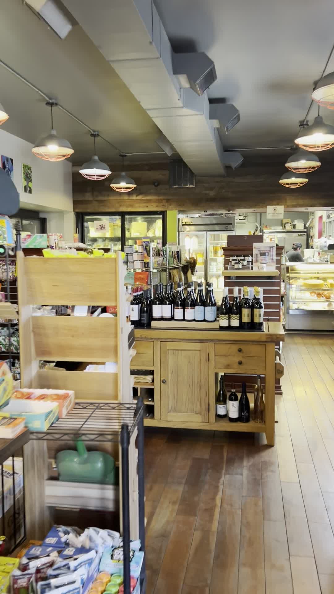 Video review of Old City Market and Oven