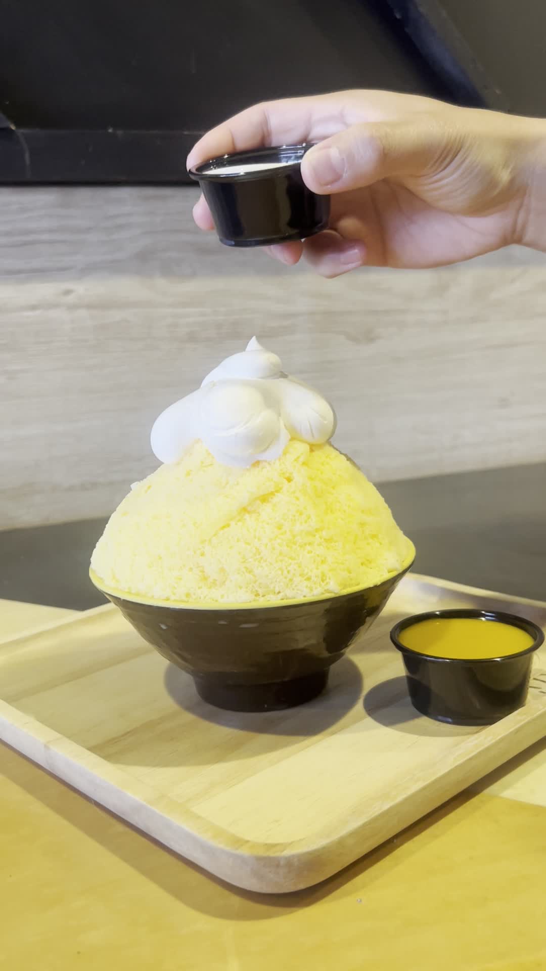 Video review of MNGO Desserts & Coffee Bar