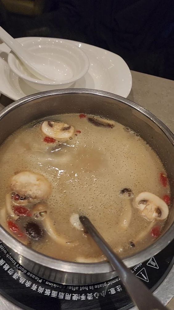 Happy Lamb Hot Pot 快乐小羊火锅