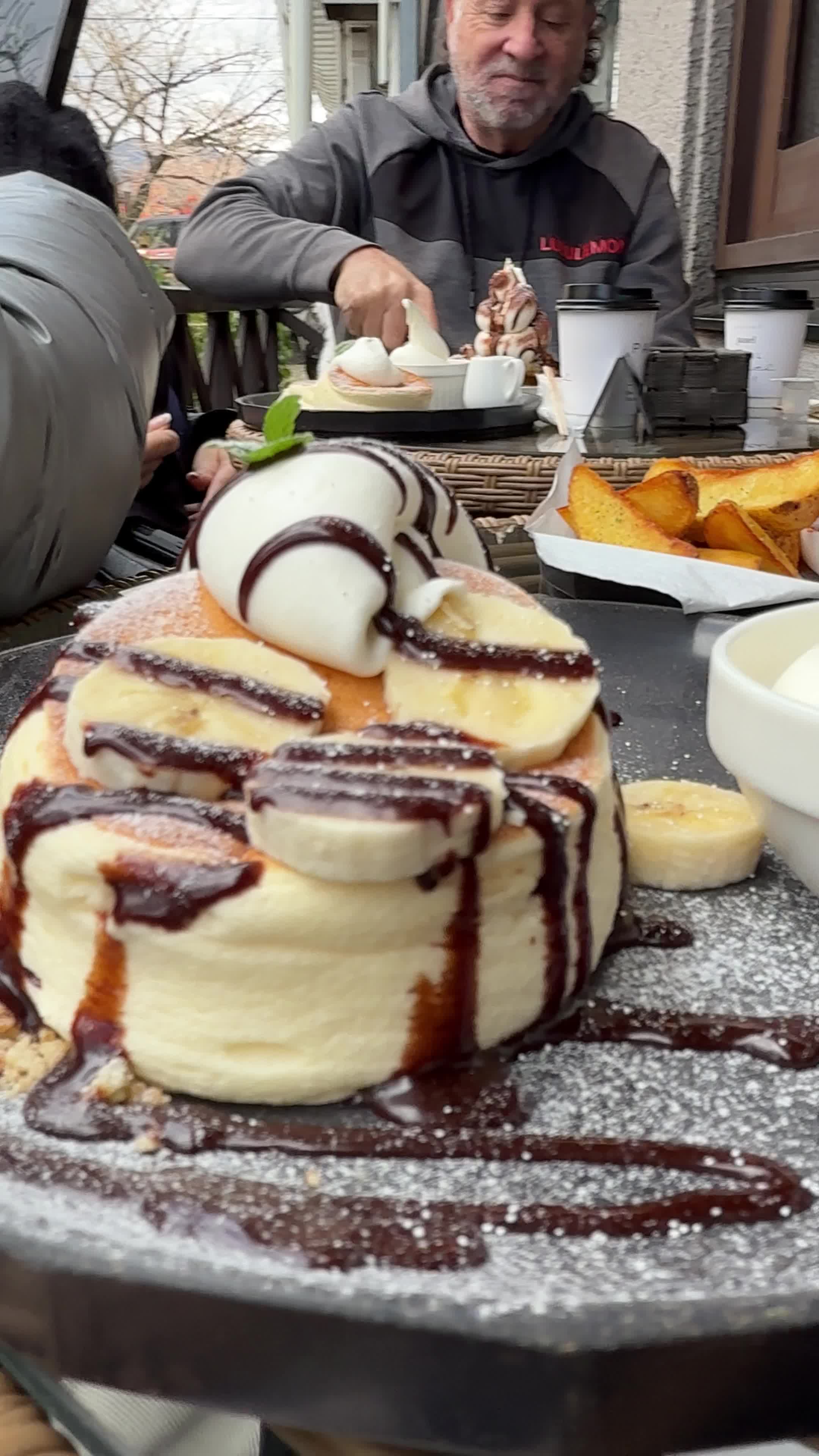 Panel cafe